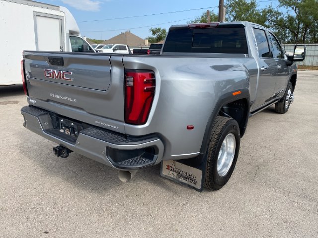 Used 2025 GMC Sierra 3500 Denali w/ Technology Package AWD/4WD image 6