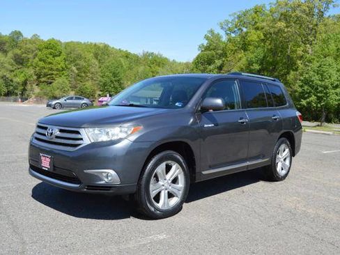 Used 2012 Toyota Highlander Limited w/ Tow Pkg AWD/4WD image 75