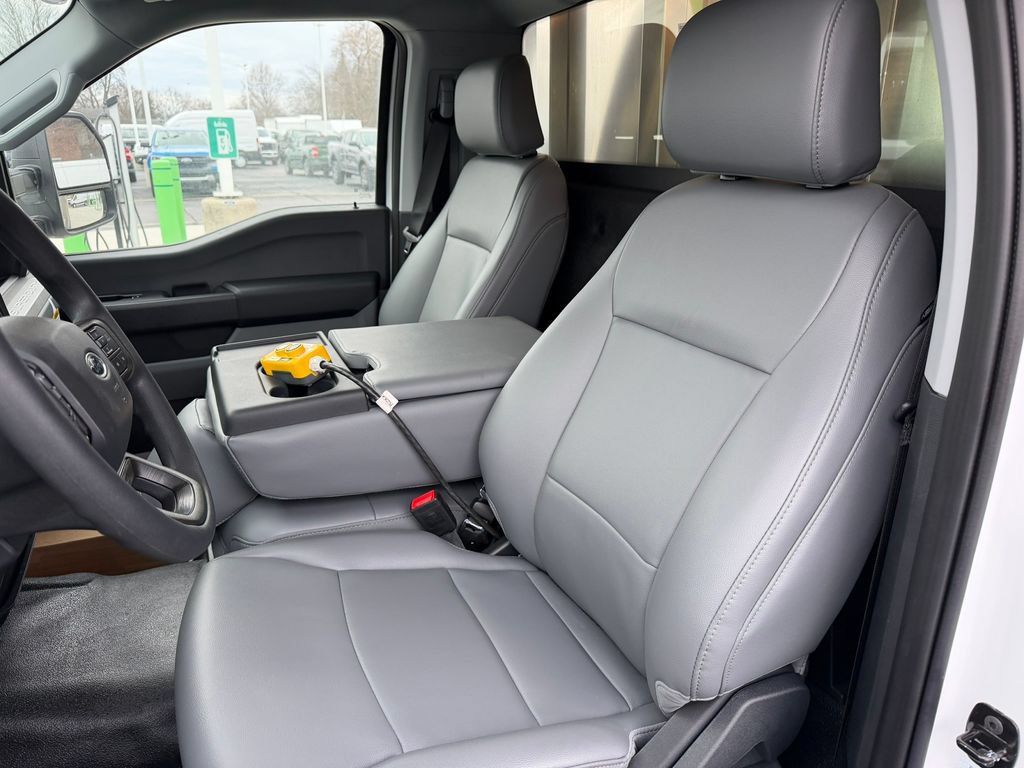 New 2024 Ford F550 4x4 Regular Cab Super Duty image 43