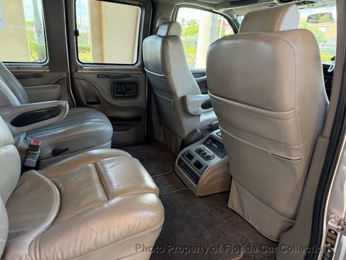 Used 2013 GMC Savana 1500 RWD image 33