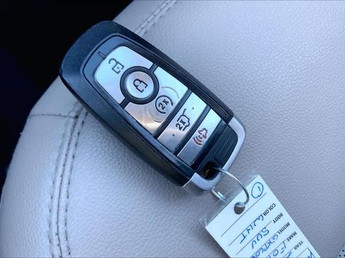 Used 2021 Ford Explorer Limited image 13