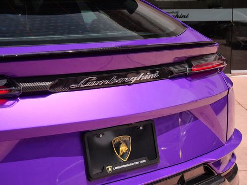 Used 2024 Lamborghini Urus Performante AWD/4WD image 20