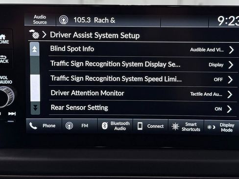 Used 2025 Honda Pilot TrailSport image 27