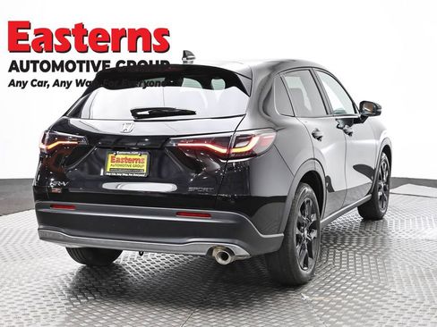Used 2025 Honda HR-V Sport image 5