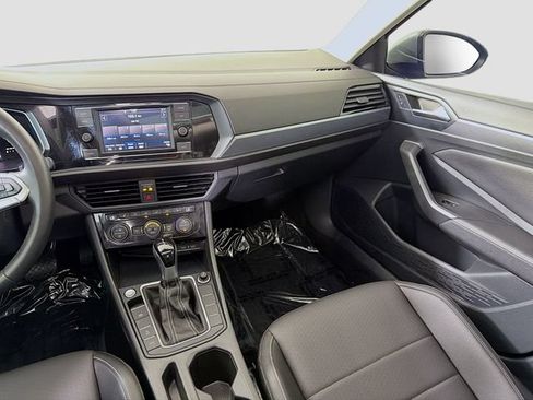 Used 2023 Volkswagen Jetta SE FWD image 24