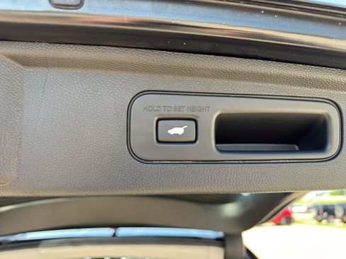 Used 2025 Honda Odyssey Touring image 19