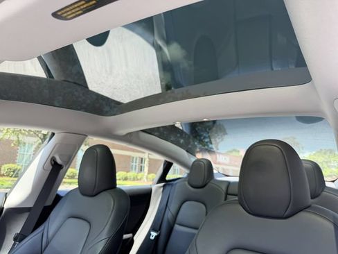 Used 2023 Tesla Model 3 Standard Range RWD image 19
