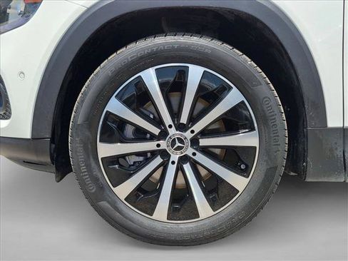 Used 2022 Mercedes-Benz GLB 250 4MATIC image 23
