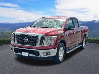 Used 2017 Nissan Titan SV video 1
