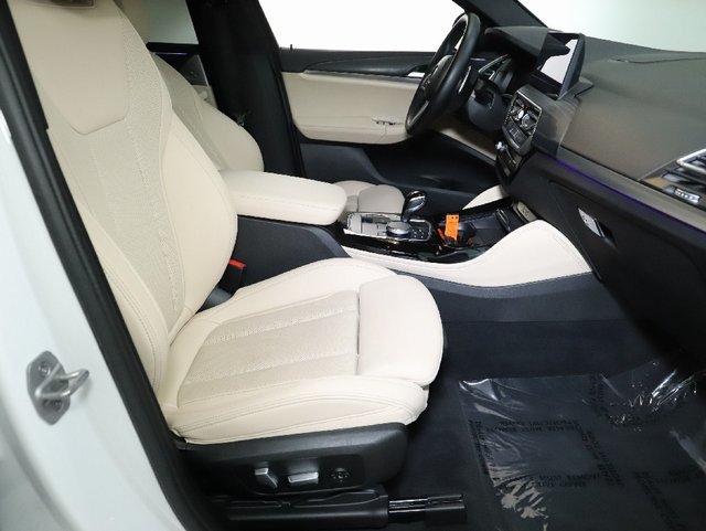 Used 2024 BMW X4 xDrive30i w/ M Sport Package AWD/4WD image 30