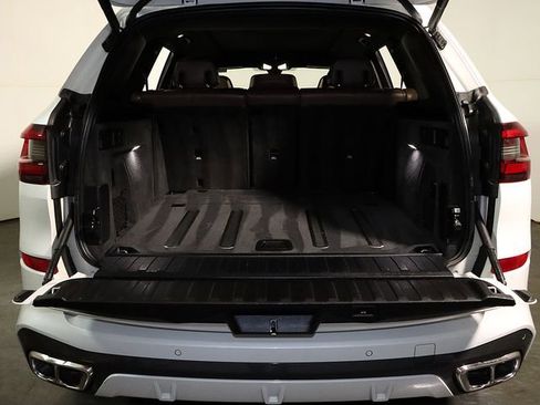 Used 2020 BMW X5 xDrive40i w/ M Sport Package image 29