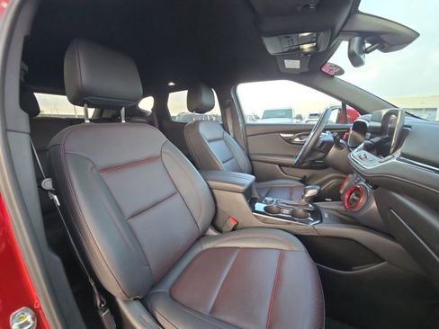 Used 2025 Chevrolet Blazer RS image 19