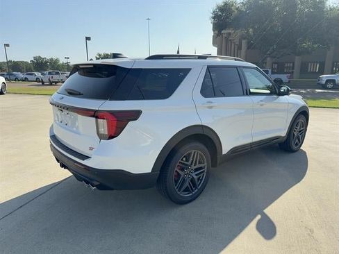 New 2026 Ford Explorer ST w/ Sun And Sound Package AWD/4WD image 4
