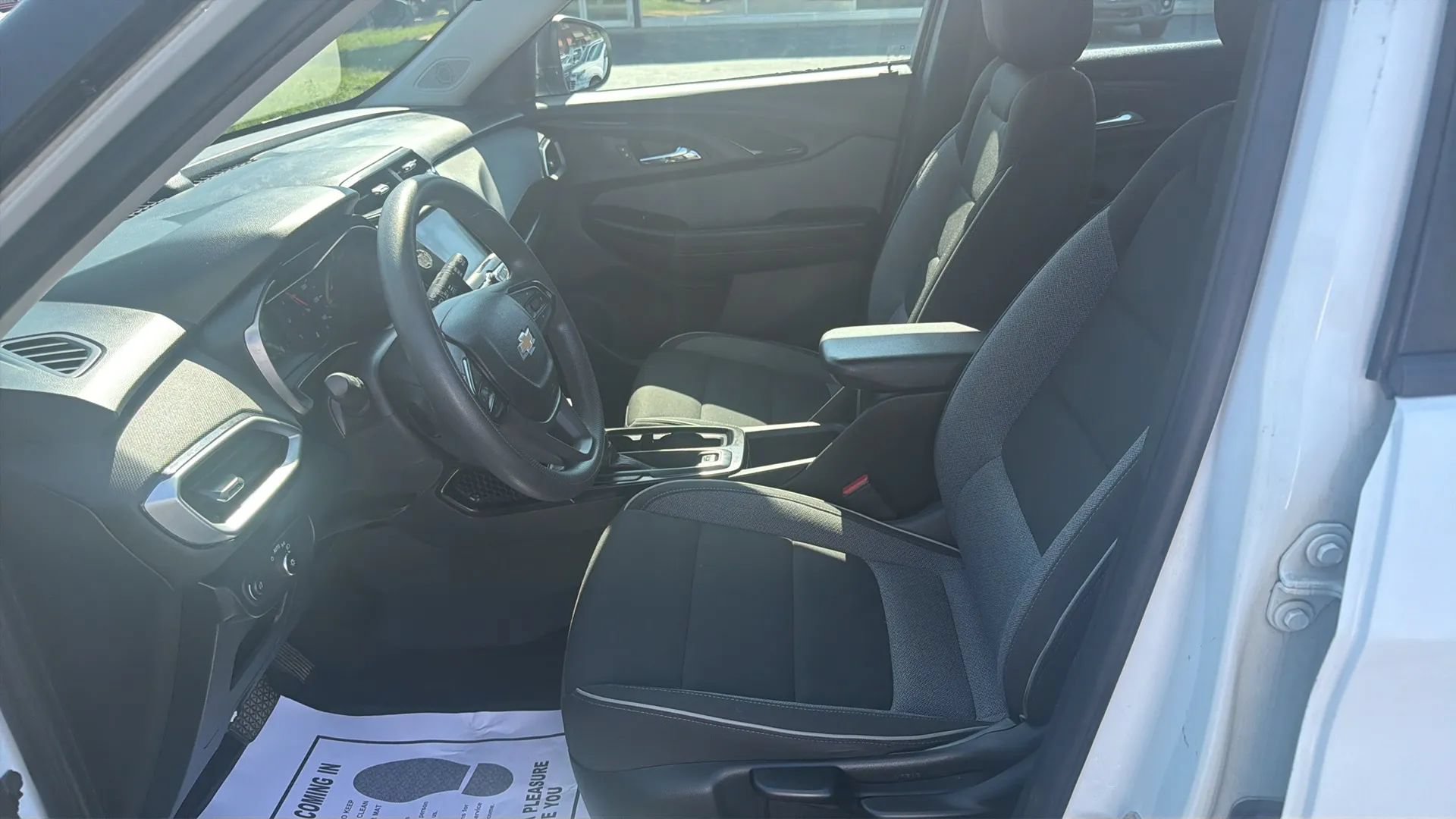 Used 2021 Chevrolet TrailBlazer LS AWD/4WD image 9