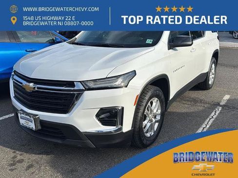 Used 2023 Chevrolet Traverse LS AWD/4WD image 1