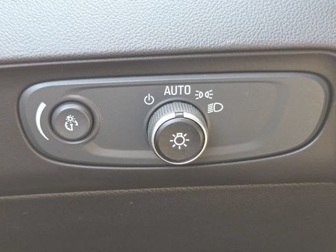 Used 2020 Buick Enclave Premium w/ Trailering Package, 5000 lbs. AWD/4WD image 17