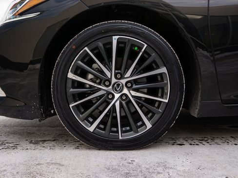 Used 2024 Lexus ES 350 w/ Premium Package image 7