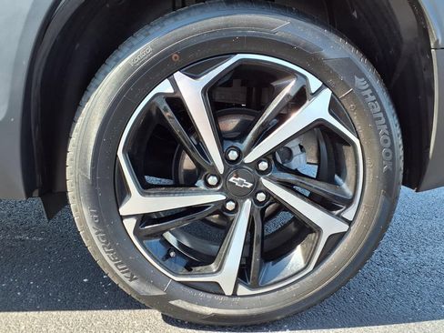 Used 2023 Chevrolet TrailBlazer RS w/ Sun and Liftgate Package AWD/4WD image 34