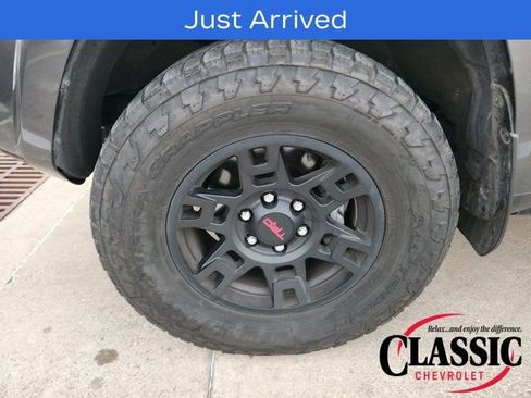 Used 2022 Toyota 4Runner TRD Off-Road Premium image 16