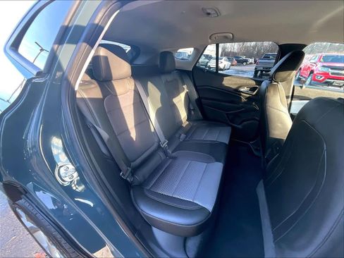 Used 2025 Chevrolet Trax LT image 16