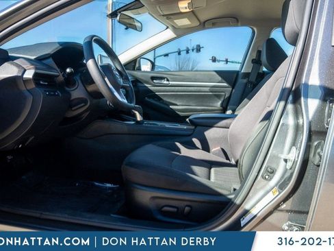 Used 2023 Nissan Altima 2.5 SV image 3