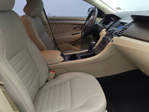 Used 2018 Ford Taurus SE FWD image 21