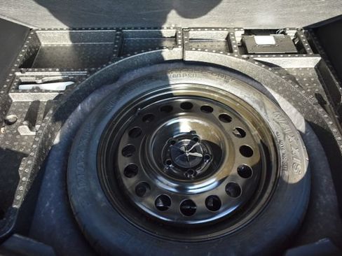 Used 2019 Ford Escape SEL AWD/4WD image 40