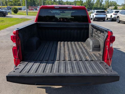 Used 2020 Chevrolet Silverado 1500 Custom w/ Custom Value Package AWD/4WD image 10