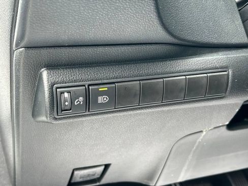 Used 2023 Toyota Corolla LE w/ LE Convenience Package FWD image 20