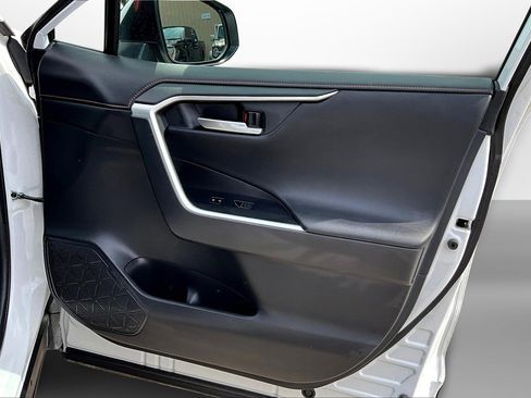 Used 2024 Toyota RAV4 Adventure image 26