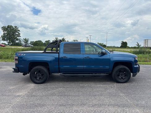 Used 2018 Chevrolet Silverado 1500 LT w/ All Star Edition AWD/4WD image 4