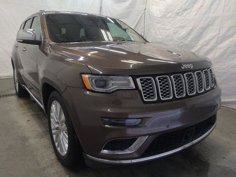 Used 2018 Jeep Grand Cherokee Summit image 13