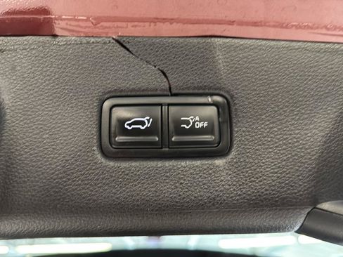 Used 2025 Kia Carnival SX FWD image 29