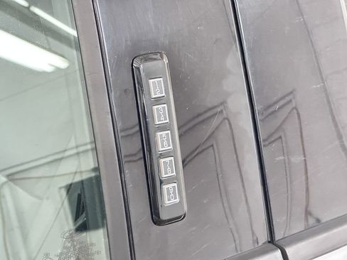 Used 2019 Ford F250 Lariat w/ Lariat Ultimate Package image 19