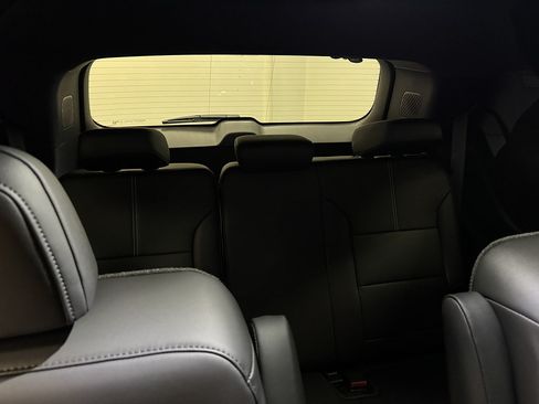 New 2026 GMC Acadia Elevation w/ Elevation Premium Package AWD/4WD image 14