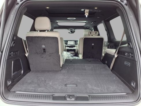 New 2026 Jeep Grand Wagoneer Limited AWD/4WD image 27