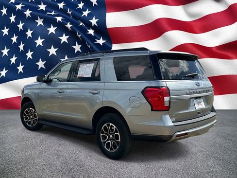 Used 2024 Ford Expedition XLT AWD/4WD image 12