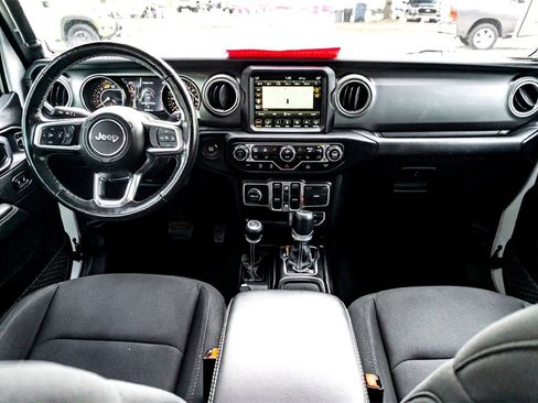 Used 2023 Jeep Wrangler Sahara w/ Cold Weather Group image 28