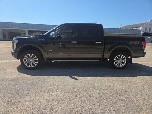 Used 2015 Ford F150 Lariat w/ Equipment Group 502A Luxury AWD/4WD image 6