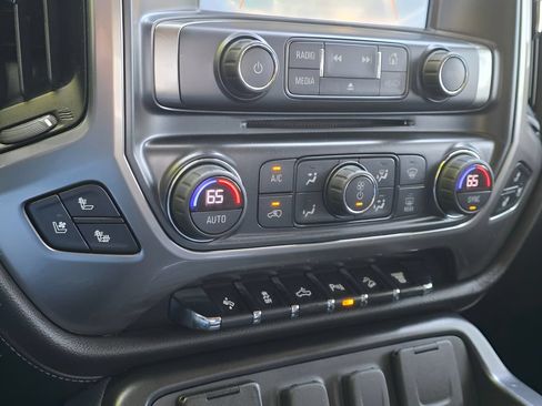 Used 2019 Chevrolet Silverado 2500 LTZ w/ LTZ Plus Package AWD/4WD image 24