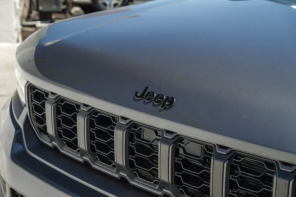 Used 2026 Jeep Grand Cherokee L 4WD image 9