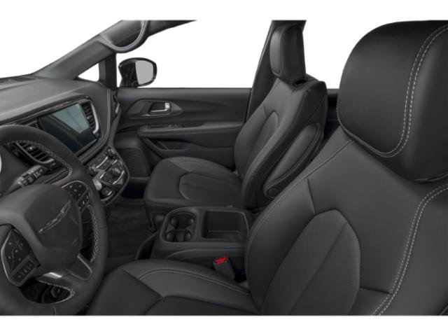 Certified 2025 Chrysler Pacifica Premium FWD image 8