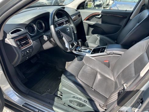 Used 2012 Volvo XC70 T6 image 10