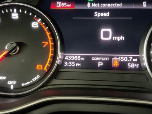 Used 2021 Audi A4 2.0T Premium w/ Convenience Package image 19