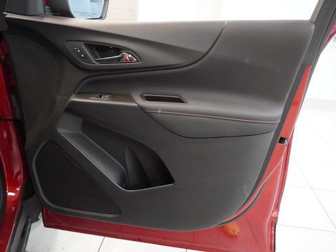 Certified 2023 Chevrolet Equinox RS FWD image 36