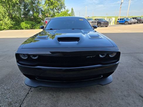 Used 2015 Dodge Challenger SRT Hellcat RWD image 12