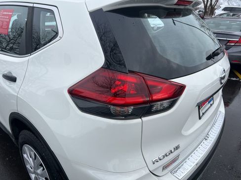 Certified 2020 Nissan Rogue S image 34