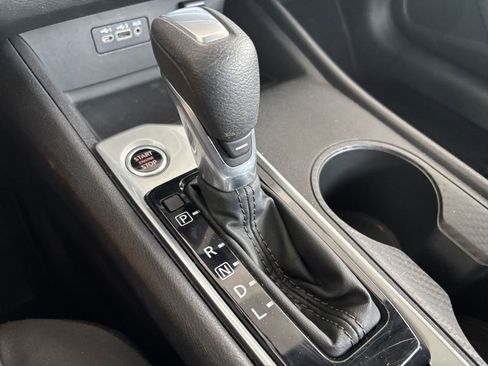 Used 2025 Nissan Altima 2.5 SV FWD image 41