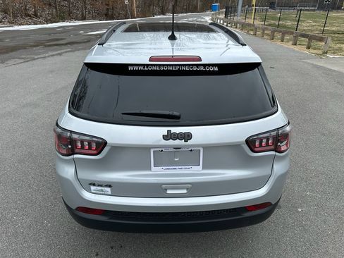 New 2026 Jeep Compass Latitude w/ Sun and Sound Group image 4