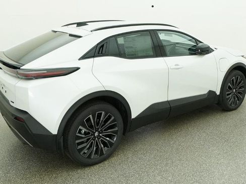 New 2026 Toyota C-HR AWD/4WD image 22